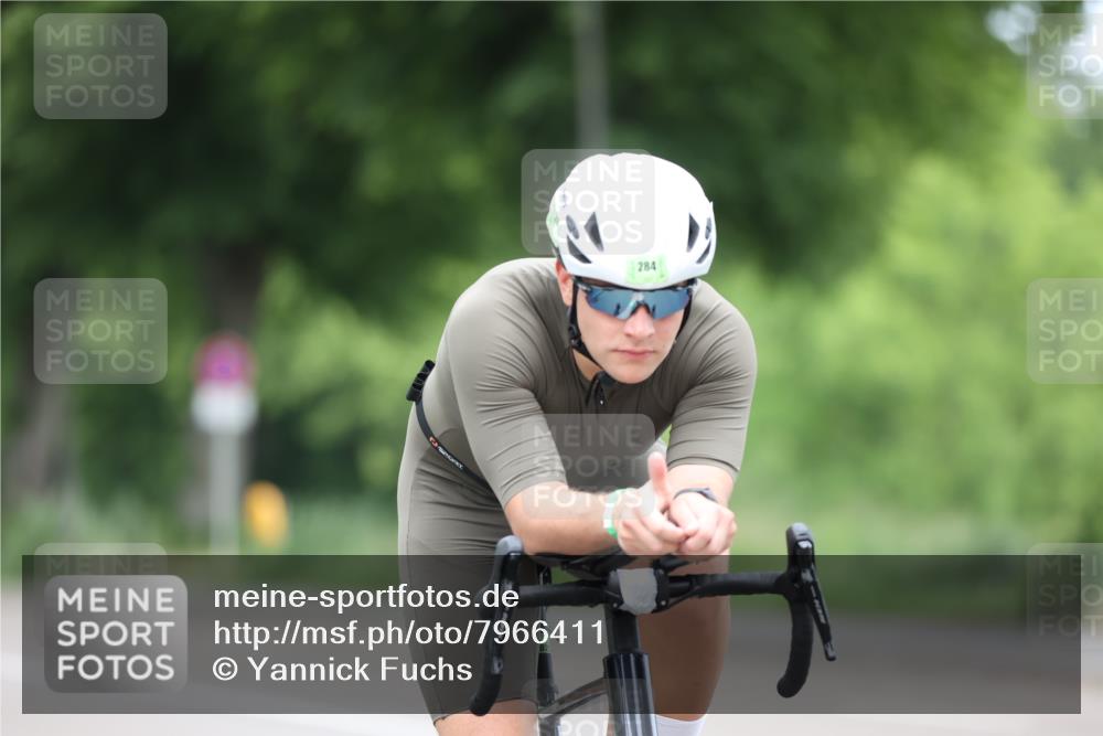 15.06.2025 - 7 Türme Triathlon Yannick Fuchs http://msf.ph/oto/7966411 15.06.2025 11:17:30 Radfahren 235, 271, 284, 291 meine-sportfotos.de