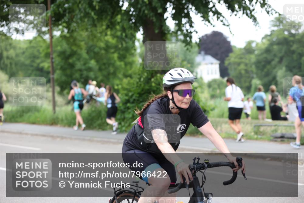 15.06.2025 - 7 Türme Triathlon Yannick Fuchs http://msf.ph/oto/7966422 15.06.2025 14:02:56 Radfahren 887 meine-sportfotos.de