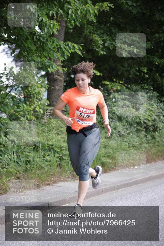 15.06.2025 - REWE Women's Run Jannik Wohlers http://msf.ph/oto/7966425 15.06.2025 10:01:39 Laufen 5179 meine-sportfotos.de