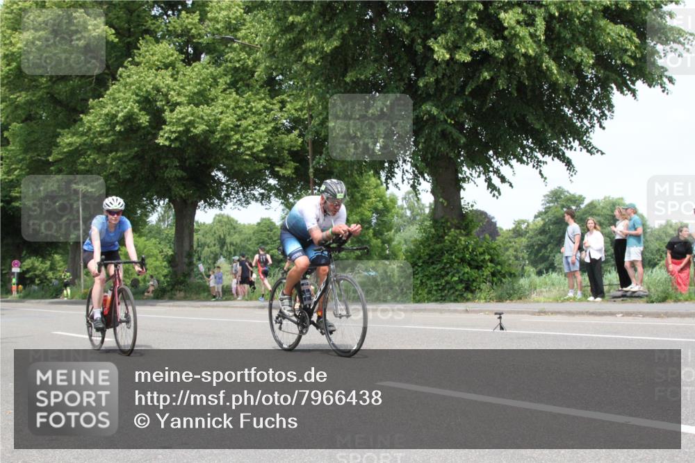 15.06.2025 - 7 Türme Triathlon Yannick Fuchs http://msf.ph/oto/7966438 15.06.2025 13:17:55 Radfahren  meine-sportfotos.de