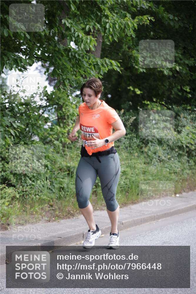 15.06.2025 - REWE Women's Run Jannik Wohlers http://msf.ph/oto/7966448 15.06.2025 10:01:39 Laufen 5179 meine-sportfotos.de