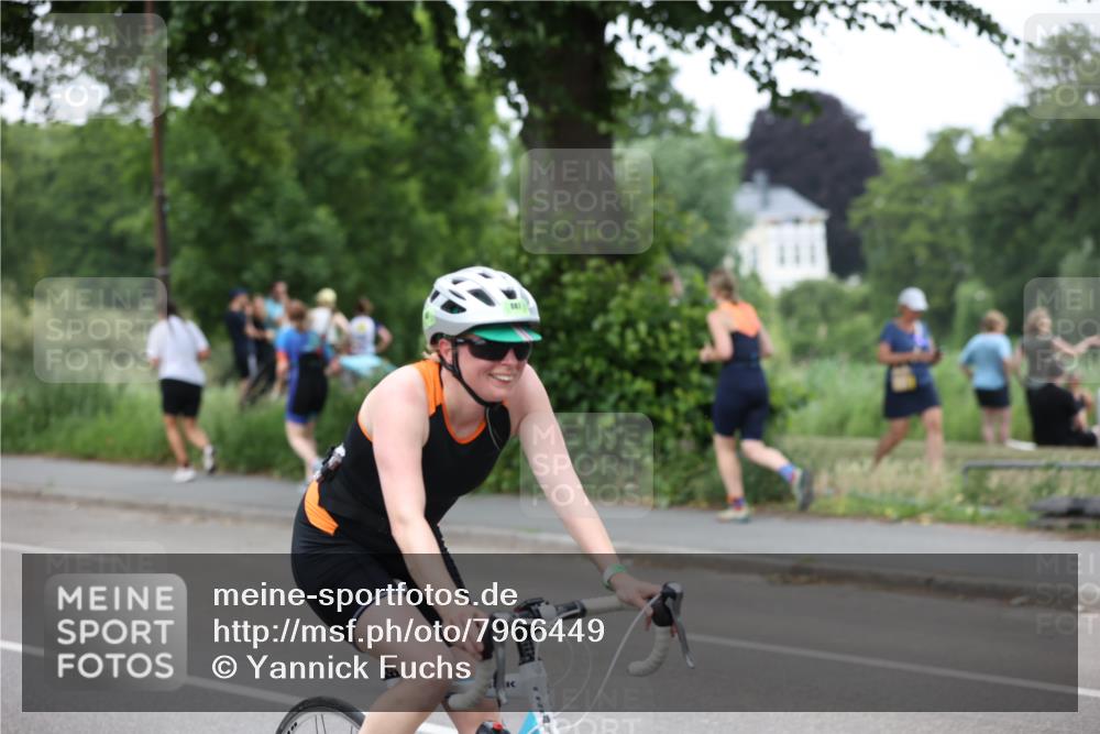 15.06.2025 - 7 Türme Triathlon Yannick Fuchs http://msf.ph/oto/7966449 15.06.2025 14:03:00 Radfahren 887 meine-sportfotos.de