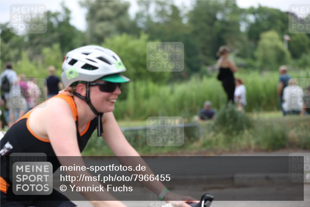 15.06.2025 - 7 Türme Triathlon Yannick Fuchs http://msf.ph/oto/7966455 15.06.2025 14:03:00 Radfahren 887 meine-sportfotos.de