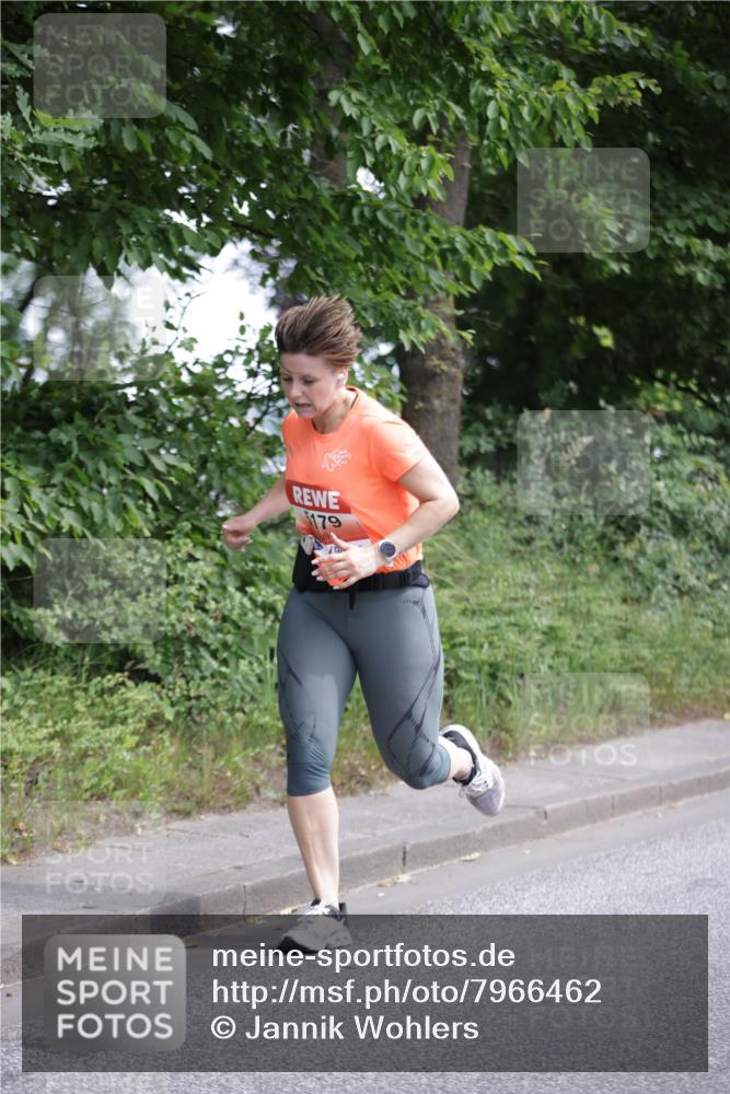15.06.2025 - REWE Women's Run Jannik Wohlers http://msf.ph/oto/7966462 15.06.2025 10:01:39 Laufen 179 meine-sportfotos.de