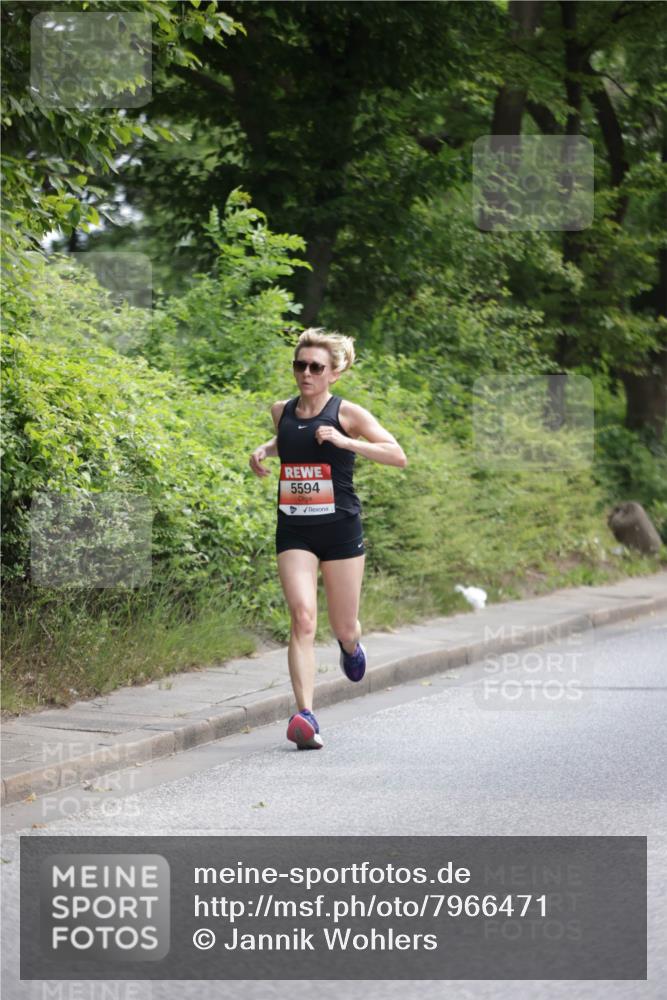 15.06.2025 - REWE Women's Run Jannik Wohlers http://msf.ph/oto/7966471 15.06.2025 10:01:42 Laufen 5594 meine-sportfotos.de