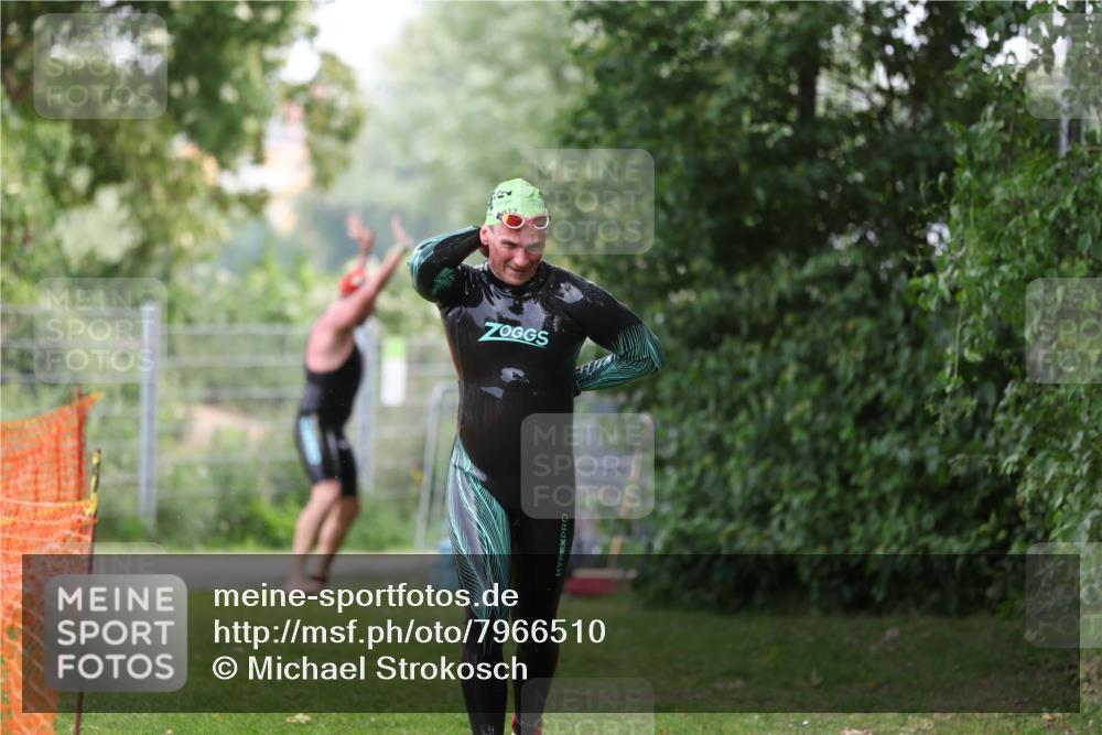 15.06.2025 - 7 Türme Triathlon Michael Strokosch http://msf.ph/oto/7966510 15.06.2025 12:20:47 Schwimmen 385, 434, 499, 557, 568, 597, 625 meine-sportfotos.de