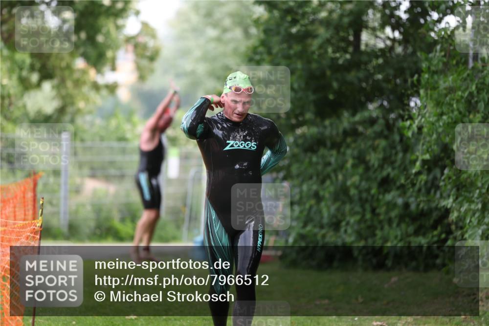 15.06.2025 - 7 Türme Triathlon Michael Strokosch http://msf.ph/oto/7966512 15.06.2025 12:20:47 Schwimmen 385, 434, 499, 557, 568, 597, 625 meine-sportfotos.de