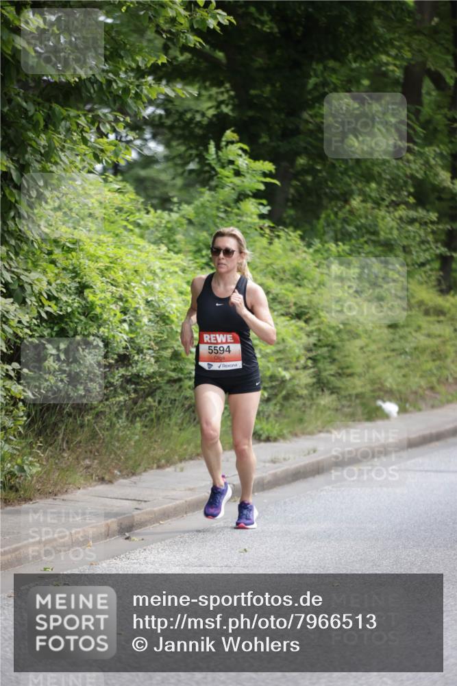 15.06.2025 - REWE Women's Run Jannik Wohlers http://msf.ph/oto/7966513 15.06.2025 10:01:43 Laufen 5594 meine-sportfotos.de