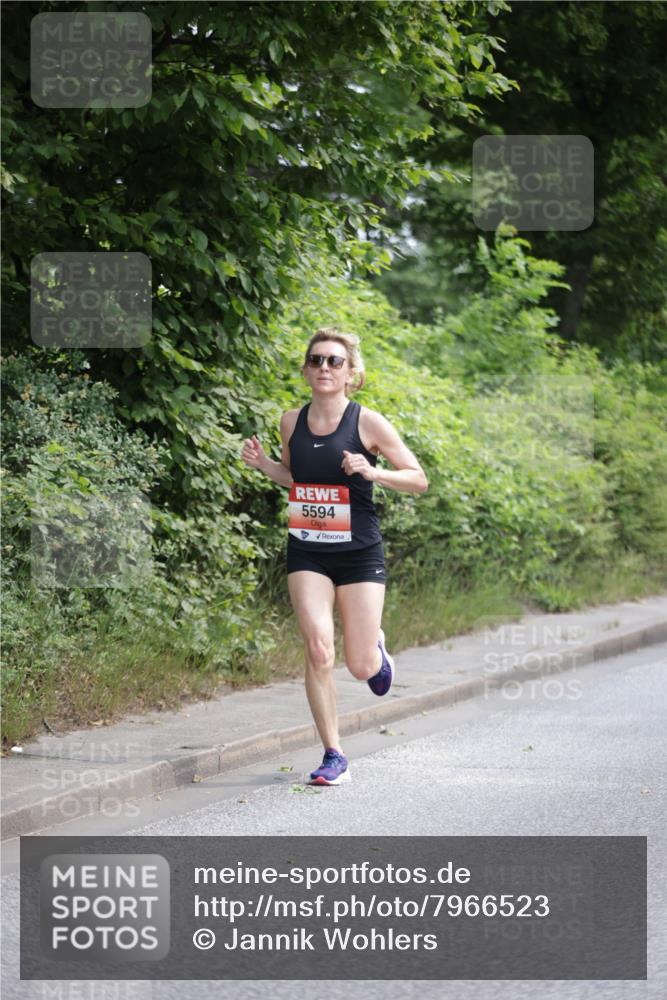 15.06.2025 - REWE Women's Run Jannik Wohlers http://msf.ph/oto/7966523 15.06.2025 10:01:44 Laufen 5594 meine-sportfotos.de