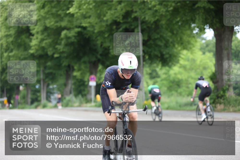 15.06.2025 - 7 Türme Triathlon Yannick Fuchs http://msf.ph/oto/7966532 15.06.2025 11:17:36 Radfahren 271, 291 meine-sportfotos.de