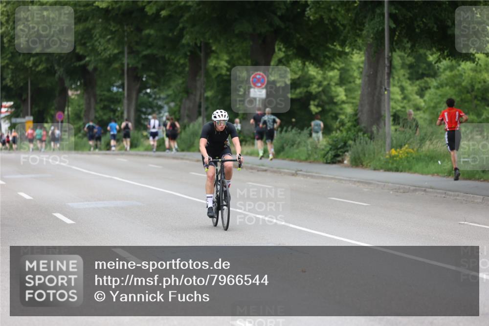 15.06.2025 - 7 Türme Triathlon Yannick Fuchs http://msf.ph/oto/7966544 15.06.2025 14:04:07 Radfahren 653 meine-sportfotos.de