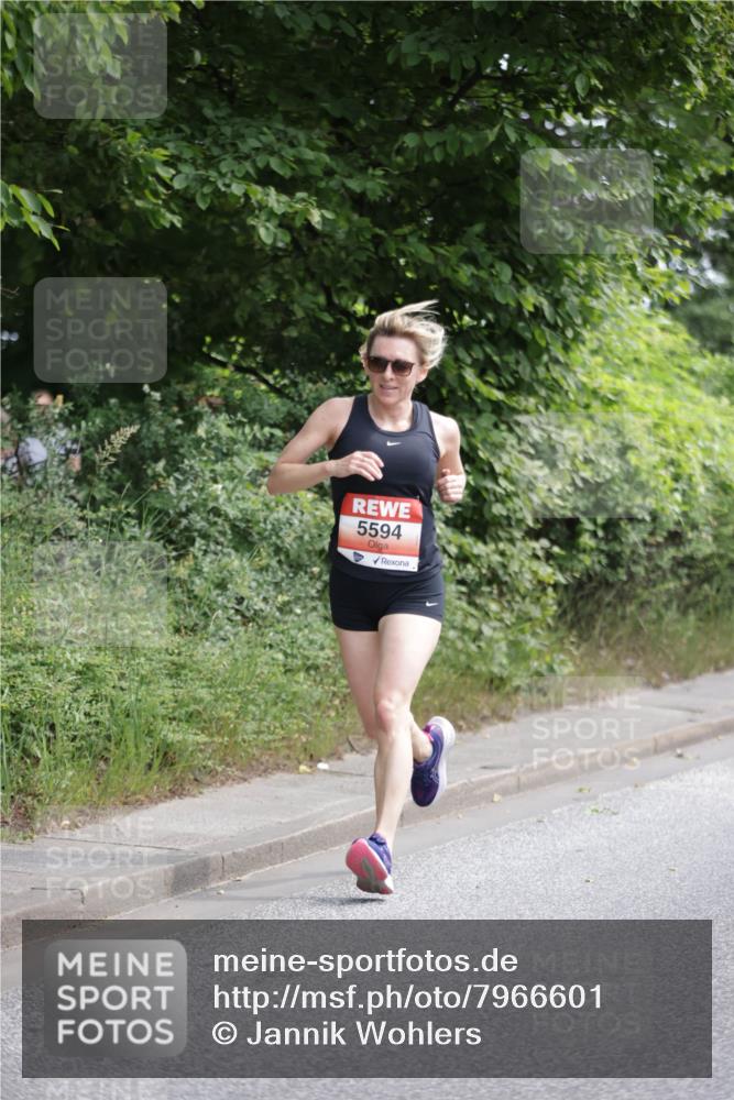 15.06.2025 - REWE Women's Run Jannik Wohlers http://msf.ph/oto/7966601 15.06.2025 10:01:45 Laufen 5594 meine-sportfotos.de