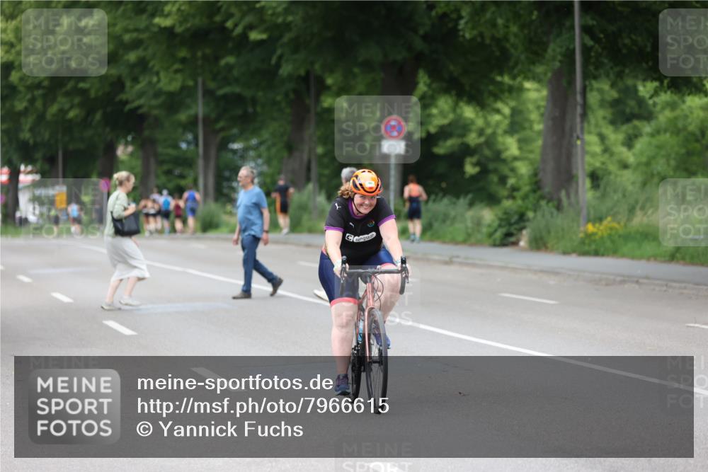 15.06.2025 - 7 Türme Triathlon Yannick Fuchs http://msf.ph/oto/7966615 15.06.2025 14:05:45 Radfahren  meine-sportfotos.de