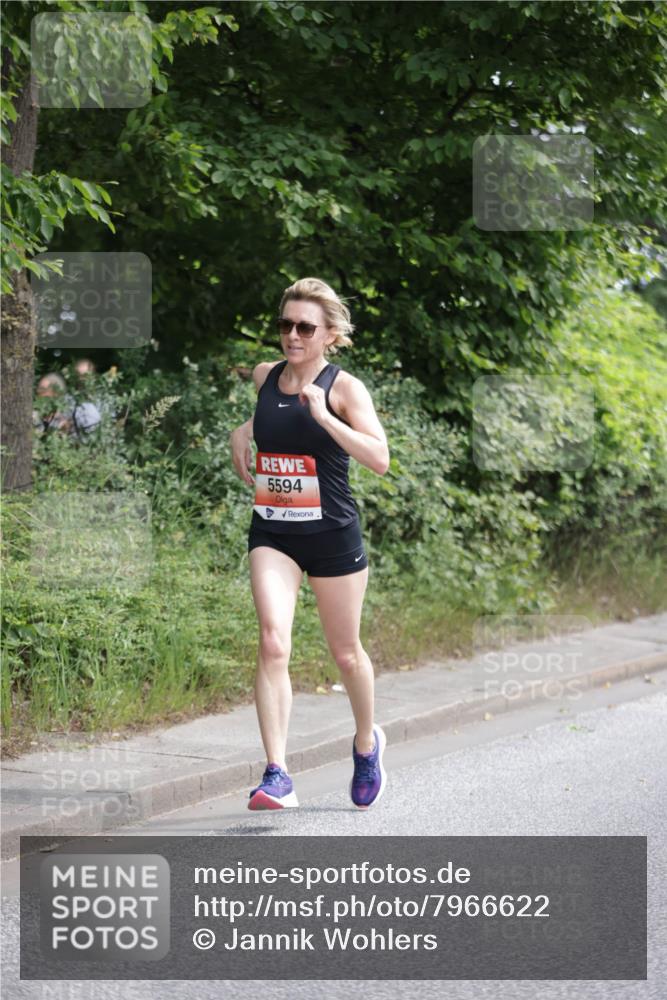15.06.2025 - REWE Women's Run Jannik Wohlers http://msf.ph/oto/7966622 15.06.2025 10:01:45 Laufen 5594 meine-sportfotos.de