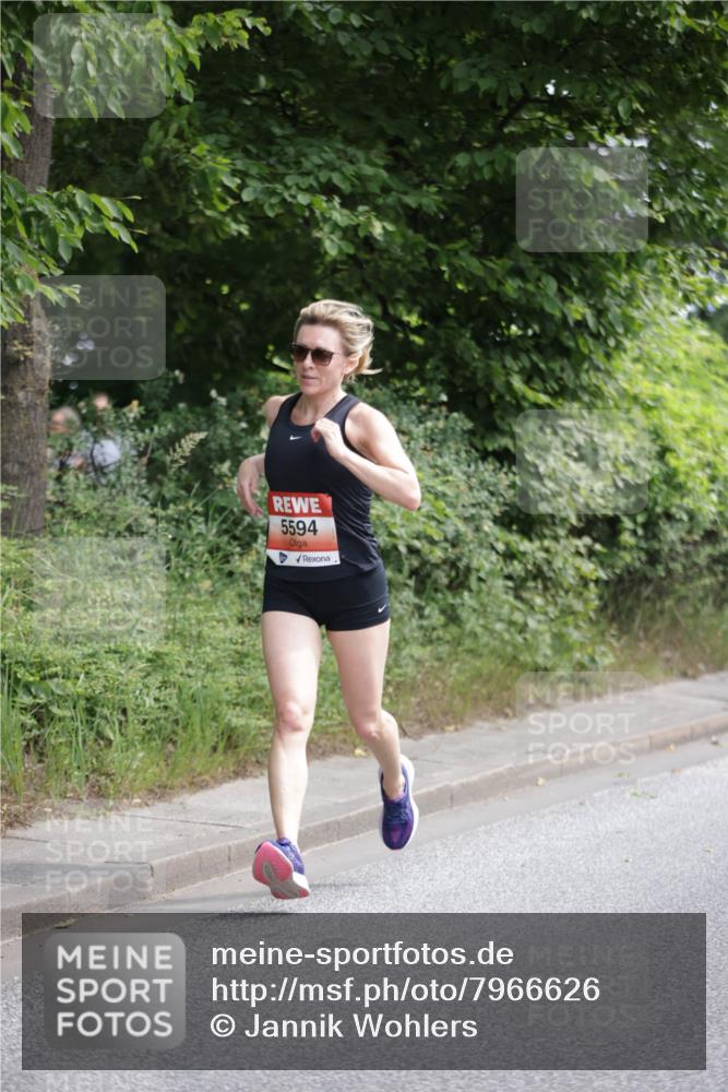 15.06.2025 - REWE Women's Run Jannik Wohlers http://msf.ph/oto/7966626 15.06.2025 10:01:45 Laufen 5594 meine-sportfotos.de