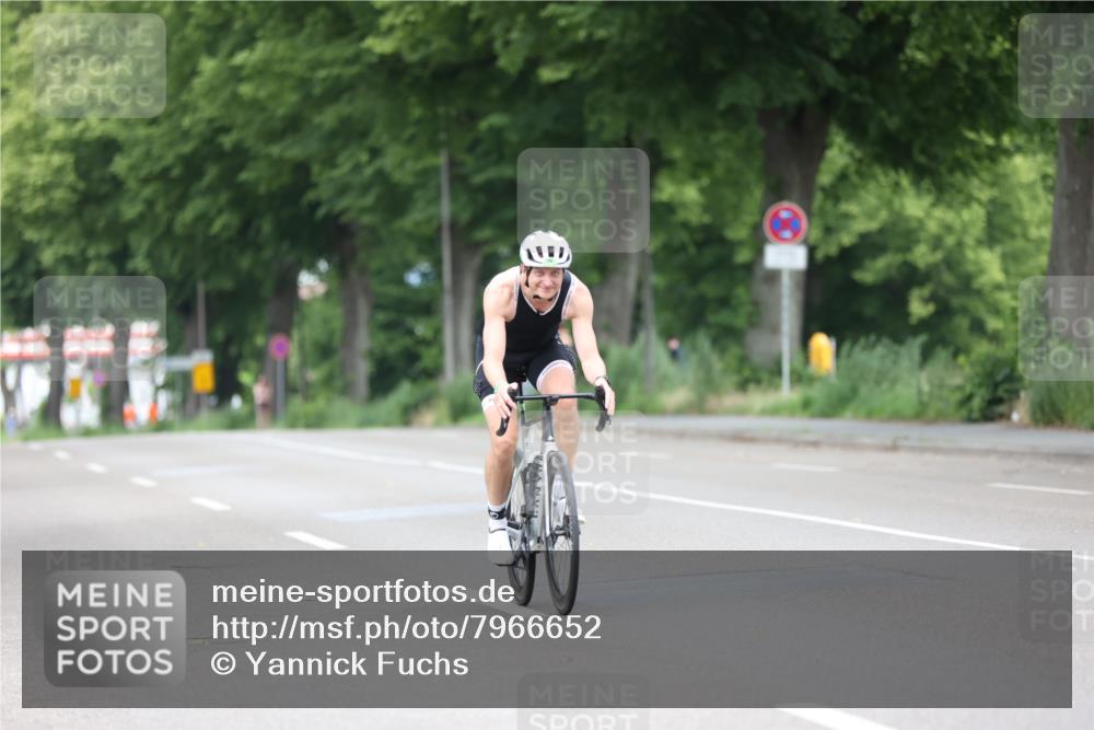 15.06.2025 - 7 Türme Triathlon Yannick Fuchs http://msf.ph/oto/7966652 15.06.2025 11:17:56 Radfahren 262, 273, 316 meine-sportfotos.de