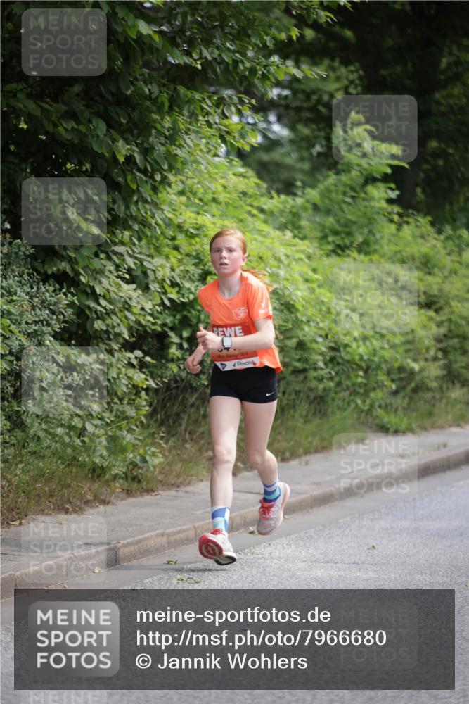15.06.2025 - REWE Women's Run Jannik Wohlers http://msf.ph/oto/7966680 15.06.2025 10:01:47 Laufen  meine-sportfotos.de