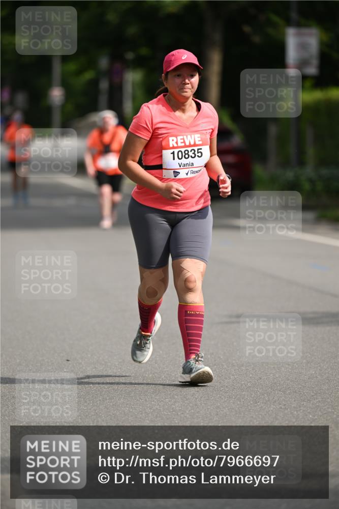 15.06.2025 - REWE Women's Run Dr. Thomas Lammeyer http://msf.ph/oto/7966697 15.06.2025 09:54:23 Laufen 10835 meine-sportfotos.de