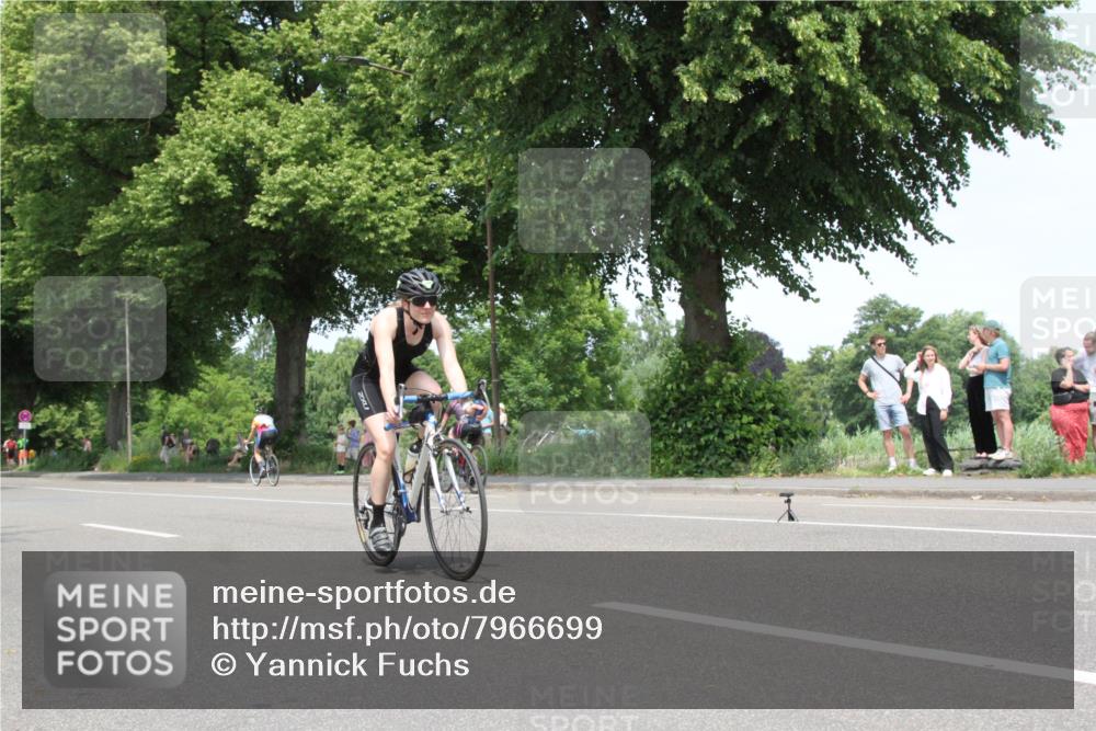 15.06.2025 - 7 Türme Triathlon Yannick Fuchs http://msf.ph/oto/7966699 15.06.2025 13:19:56 Radfahren  meine-sportfotos.de