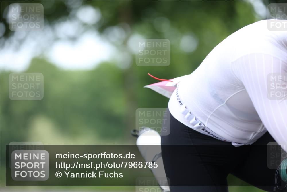15.06.2025 - 7 Türme Triathlon Yannick Fuchs http://msf.ph/oto/7966785 15.06.2025 11:18:26 Radfahren 215 meine-sportfotos.de