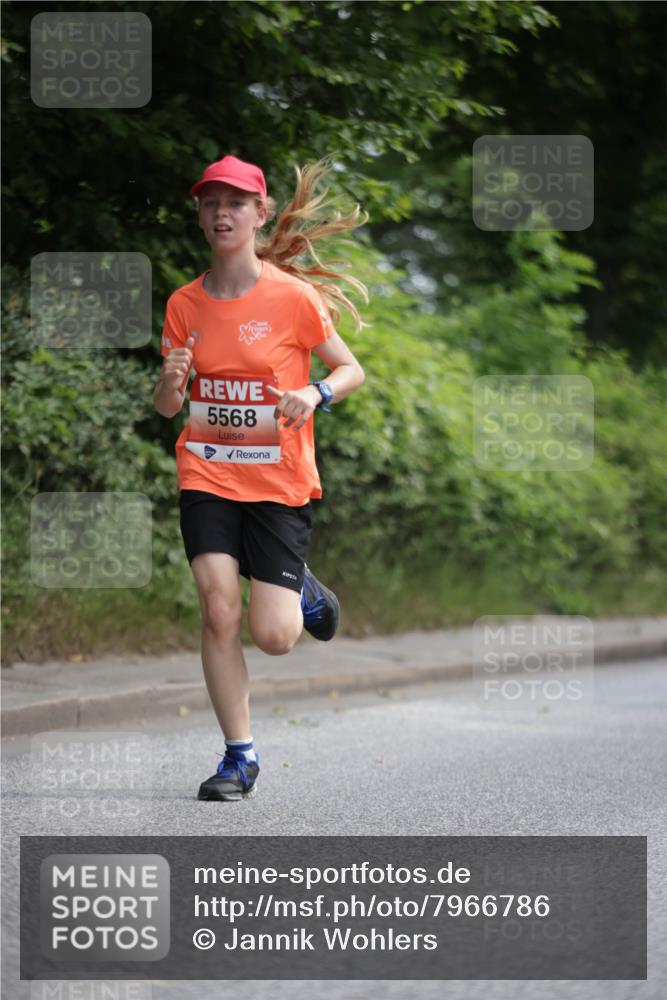 15.06.2025 - REWE Women's Run Jannik Wohlers http://msf.ph/oto/7966786 15.06.2025 10:01:54 Laufen 5568 meine-sportfotos.de
