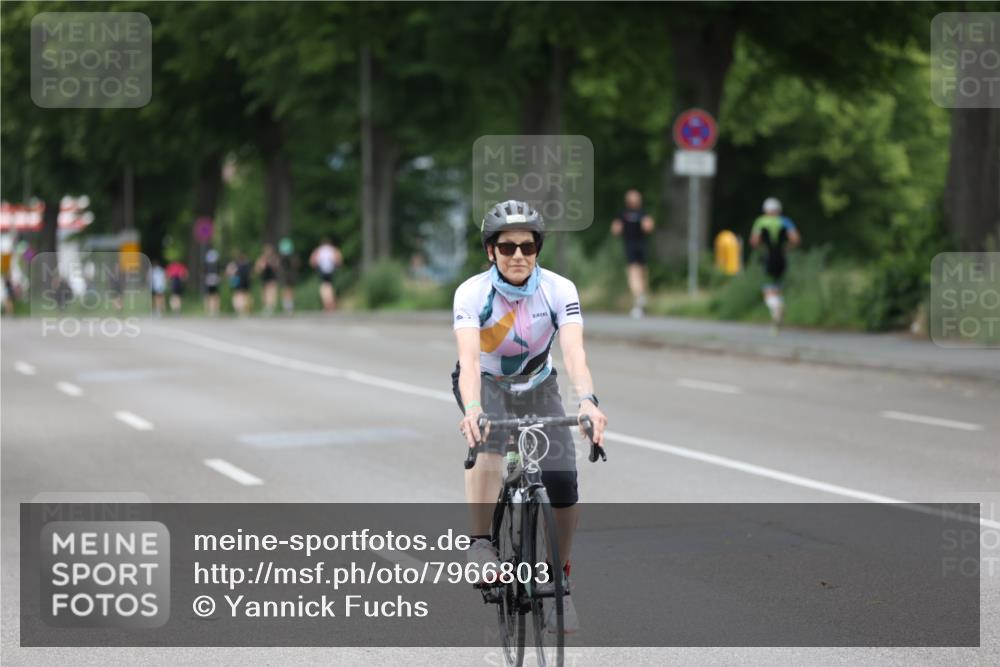 15.06.2025 - 7 Türme Triathlon Yannick Fuchs http://msf.ph/oto/7966803 15.06.2025 14:08:50 Radfahren 838 meine-sportfotos.de