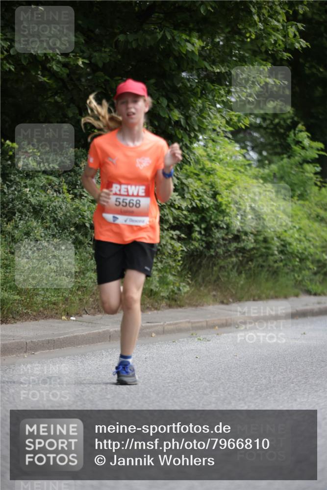 15.06.2025 - REWE Women's Run Jannik Wohlers http://msf.ph/oto/7966810 15.06.2025 10:01:54 Laufen 5568 meine-sportfotos.de