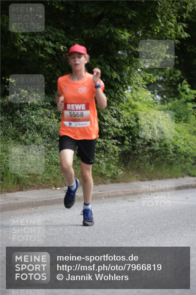 15.06.2025 - REWE Women's Run Jannik Wohlers http://msf.ph/oto/7966819 15.06.2025 10:01:55 Laufen 5568 meine-sportfotos.de