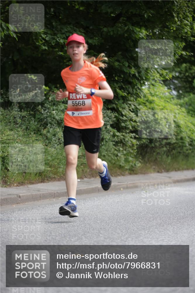 15.06.2025 - REWE Women's Run Jannik Wohlers http://msf.ph/oto/7966831 15.06.2025 10:01:55 Laufen 5568 meine-sportfotos.de