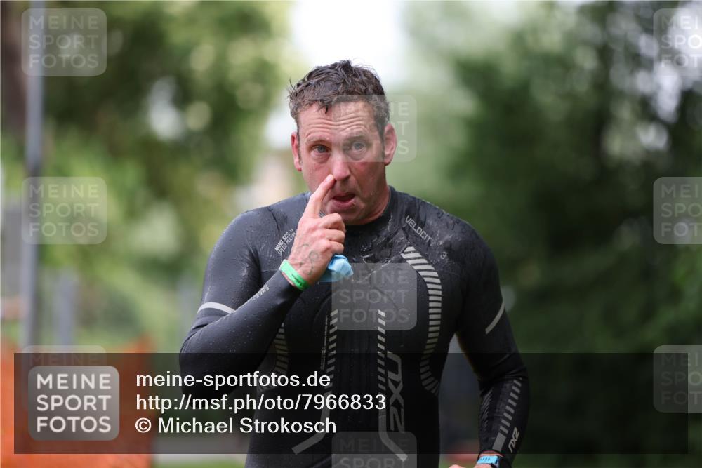 15.06.2025 - 7 Türme Triathlon Michael Strokosch http://msf.ph/oto/7966833 15.06.2025 12:21:05 Schwimmen 434, 557, 568, 592, 597, 625, 674 meine-sportfotos.de