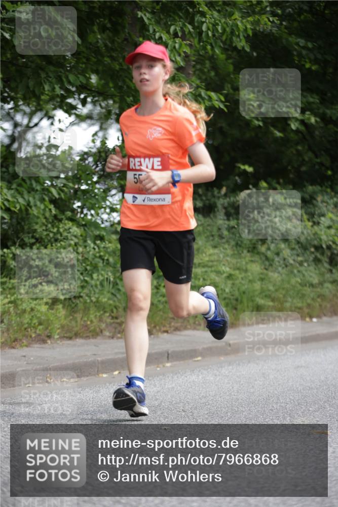 15.06.2025 - REWE Women's Run Jannik Wohlers http://msf.ph/oto/7966868 15.06.2025 10:01:55 Laufen 55 meine-sportfotos.de