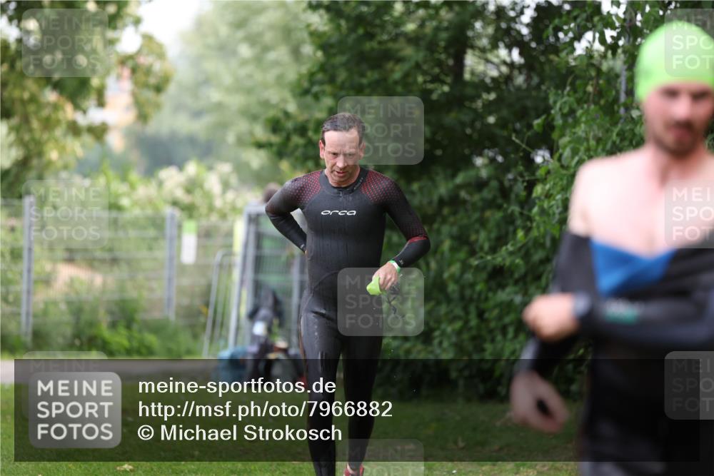 15.06.2025 - 7 Türme Triathlon Michael Strokosch http://msf.ph/oto/7966882 15.06.2025 12:21:13 Schwimmen 434, 515, 568, 592, 625, 626, 665, 674 meine-sportfotos.de