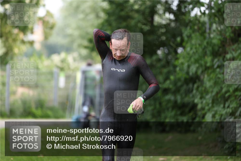 15.06.2025 - 7 Türme Triathlon Michael Strokosch http://msf.ph/oto/7966920 15.06.2025 12:21:15 Schwimmen 515, 568, 592, 625, 626, 665, 674 meine-sportfotos.de