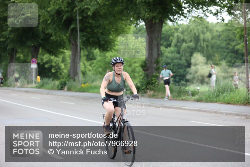 15.06.2025 - 7 Türme Triathlon Yannick Fuchs http://msf.ph/oto/7966928 15.06.2025 14:10:18 Radfahren  meine-sportfotos.de