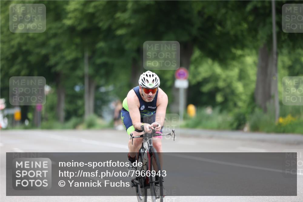 15.06.2025 - 7 Türme Triathlon Yannick Fuchs http://msf.ph/oto/7966943 15.06.2025 11:19:37 Radfahren 282, 321 meine-sportfotos.de