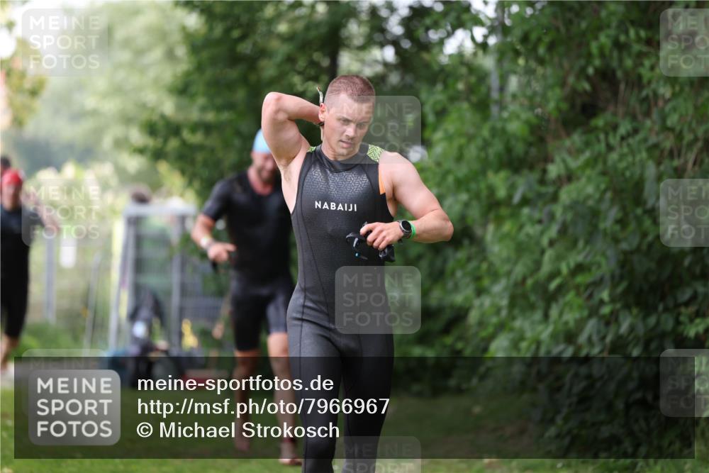 15.06.2025 - 7 Türme Triathlon Michael Strokosch http://msf.ph/oto/7966967 15.06.2025 12:21:26 Schwimmen 390, 492, 515, 534, 626, 665, 674, 680 meine-sportfotos.de