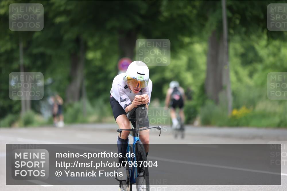 15.06.2025 - 7 Türme Triathlon Yannick Fuchs http://msf.ph/oto/7967004 15.06.2025 11:19:42 Radfahren 282 meine-sportfotos.de