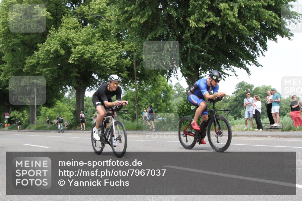 15.06.2025 - 7 Türme Triathlon Yannick Fuchs http://msf.ph/oto/7967037 15.06.2025 13:22:31 Radfahren  meine-sportfotos.de