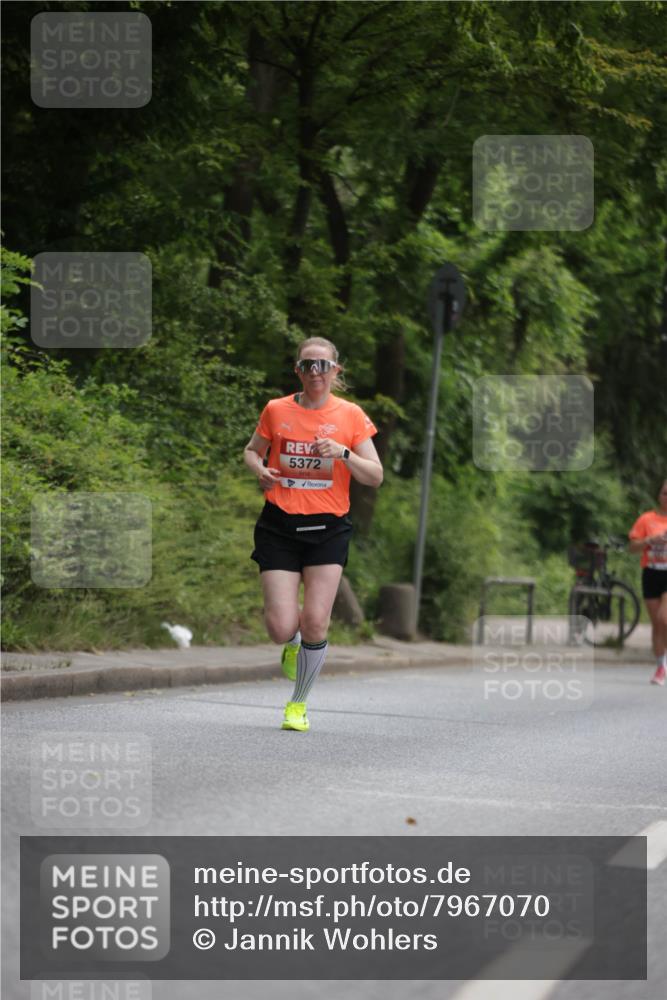 15.06.2025 - REWE Women's Run Jannik Wohlers http://msf.ph/oto/7967070 15.06.2025 10:02:11 Laufen 5372 meine-sportfotos.de