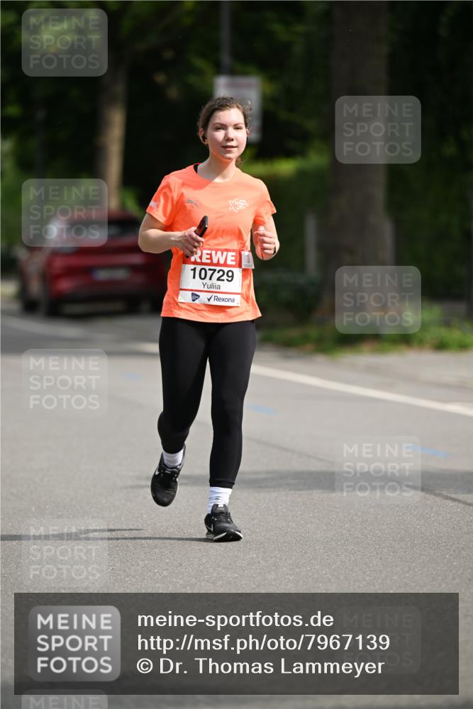 15.06.2025 - REWE Women's Run Dr. Thomas Lammeyer http://msf.ph/oto/7967139 15.06.2025 09:54:43 Laufen 10729 meine-sportfotos.de