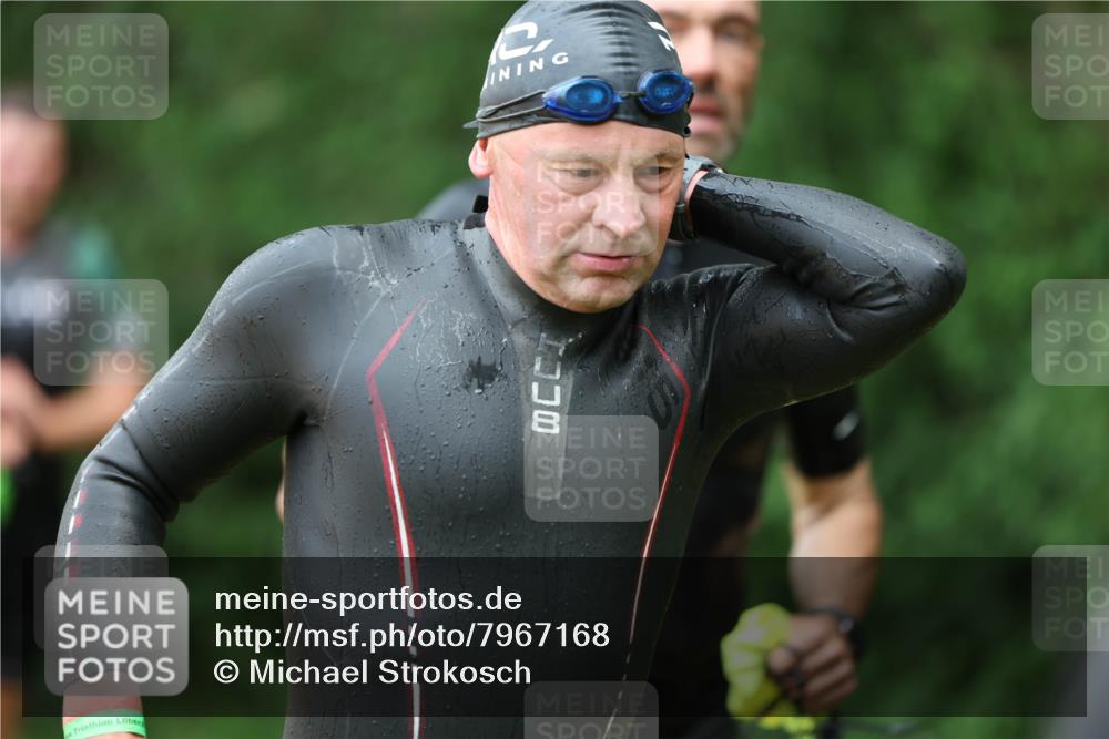 15.06.2025 - 7 Türme Triathlon Michael Strokosch http://msf.ph/oto/7967168 15.06.2025 12:21:44 Schwimmen 360, 386, 390, 409, 492, 534, 577, 578, 596, 623, 641, 664, 680 meine-sportfotos.de