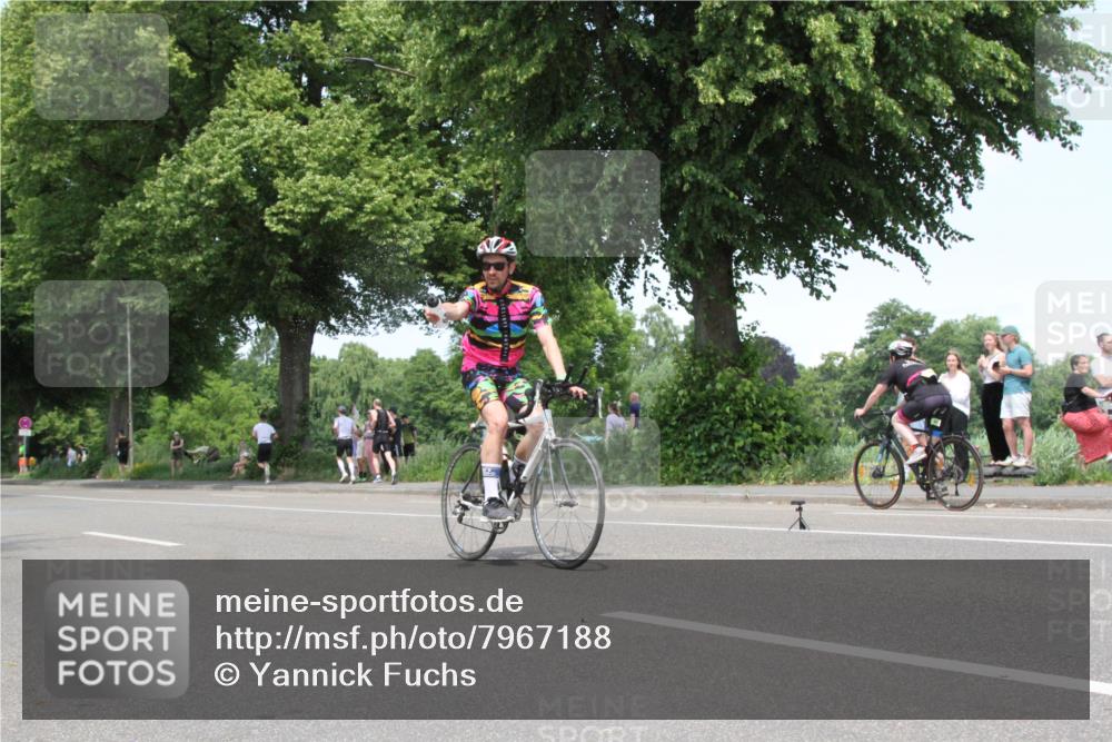 15.06.2025 - 7 Türme Triathlon Yannick Fuchs http://msf.ph/oto/7967188 15.06.2025 13:24:19 Radfahren  meine-sportfotos.de