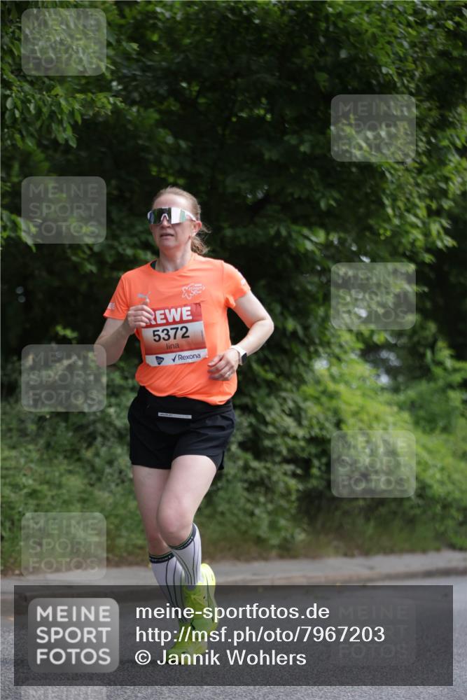 15.06.2025 - REWE Women's Run Jannik Wohlers http://msf.ph/oto/7967203 15.06.2025 10:02:15 Laufen 5372 meine-sportfotos.de