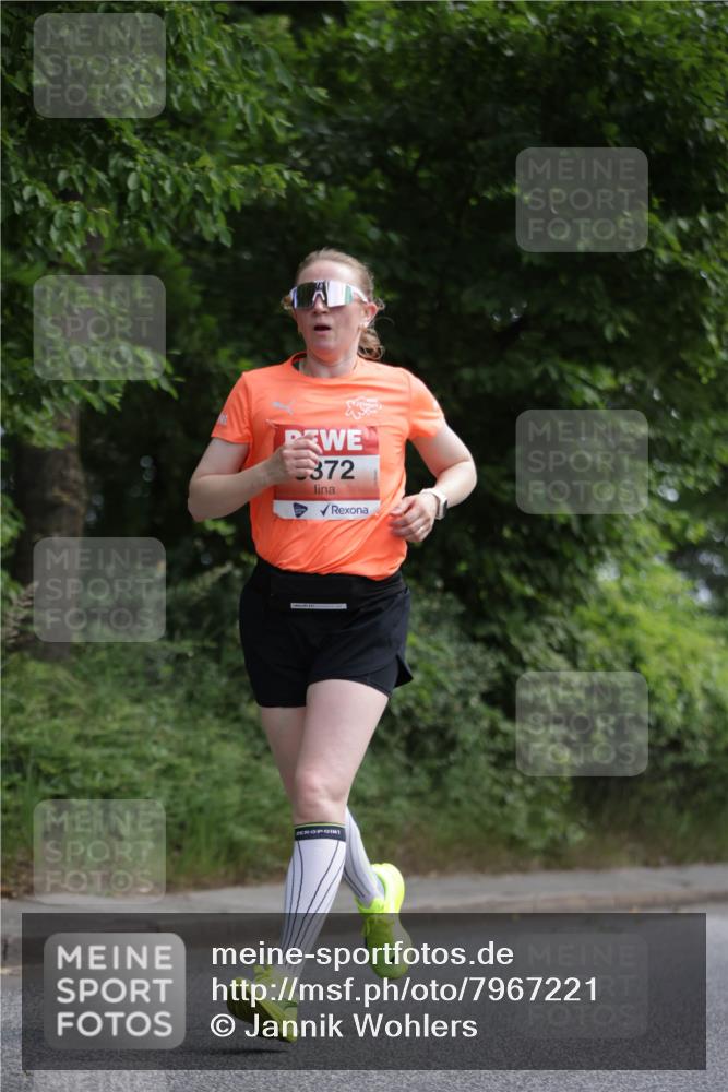 15.06.2025 - REWE Women's Run Jannik Wohlers http://msf.ph/oto/7967221 15.06.2025 10:02:15 Laufen 372 meine-sportfotos.de