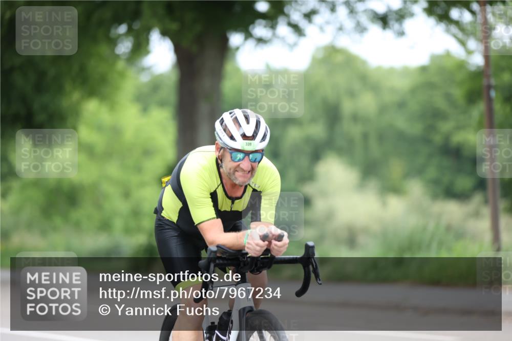 15.06.2025 - 7 Türme Triathlon Yannick Fuchs http://msf.ph/oto/7967234 15.06.2025 11:20:31 Radfahren 320 meine-sportfotos.de