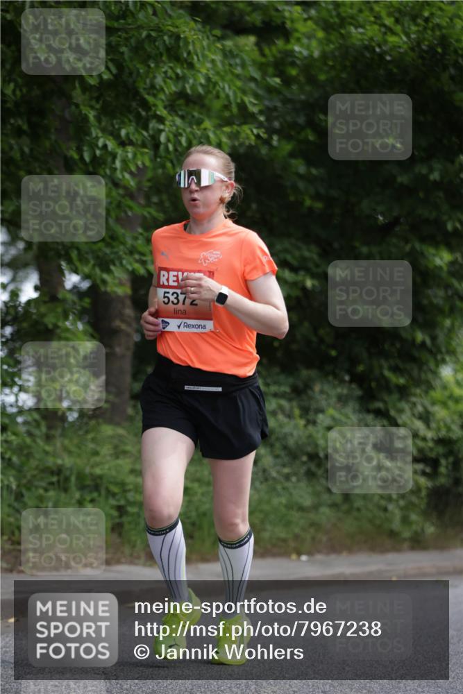 15.06.2025 - REWE Women's Run Jannik Wohlers http://msf.ph/oto/7967238 15.06.2025 10:02:15 Laufen 5372 meine-sportfotos.de