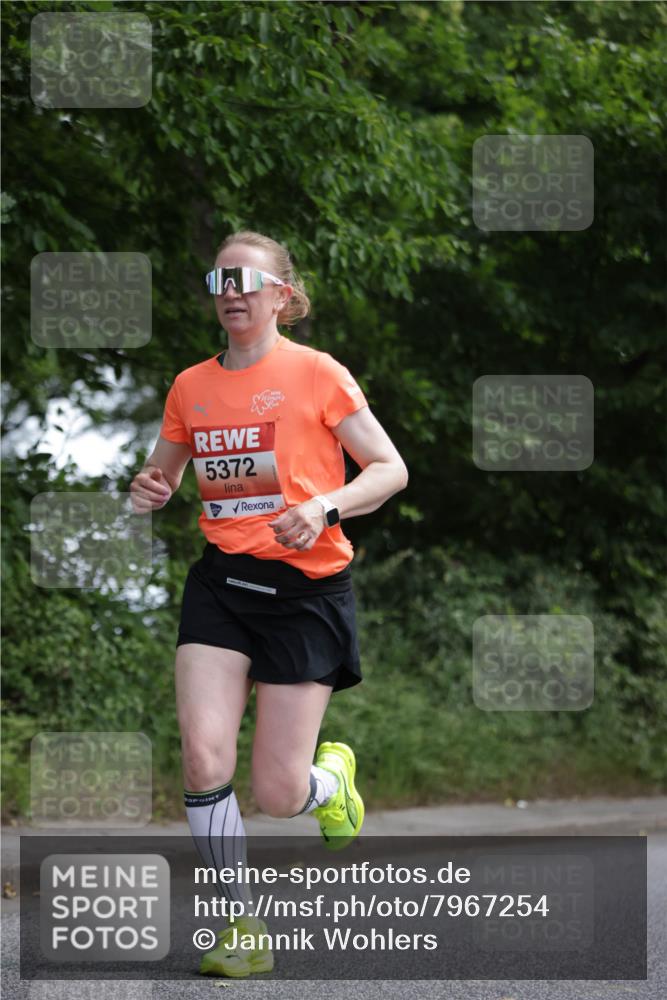 15.06.2025 - REWE Women's Run Jannik Wohlers http://msf.ph/oto/7967254 15.06.2025 10:02:15 Laufen 5372 meine-sportfotos.de