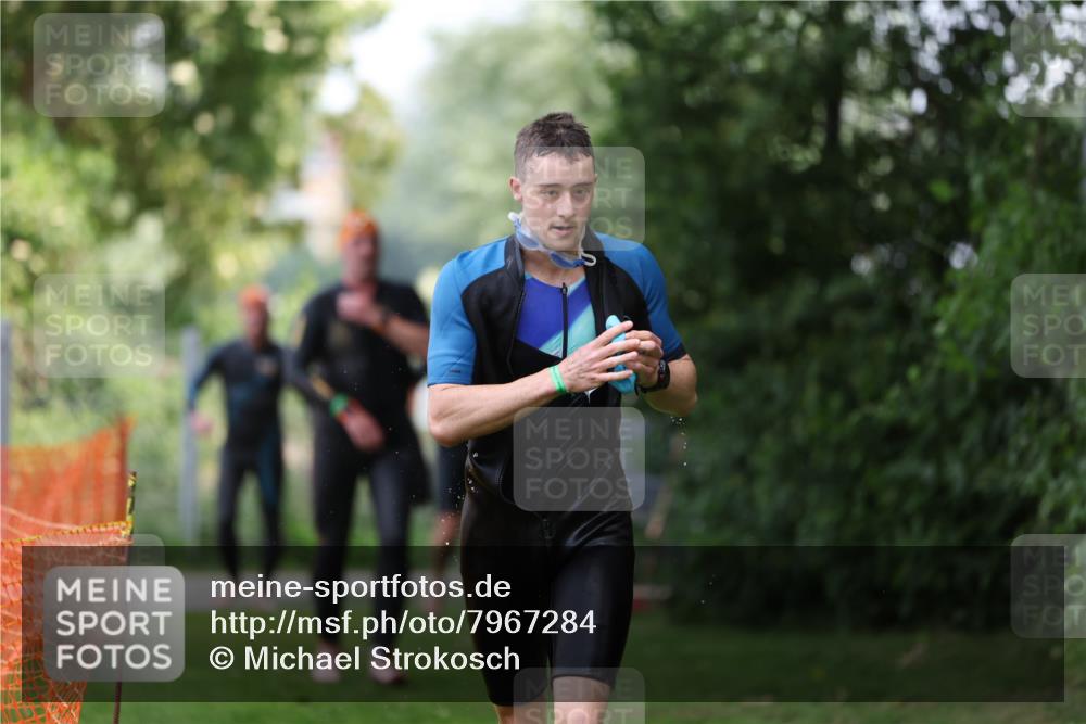 15.06.2025 - 7 Türme Triathlon Michael Strokosch http://msf.ph/oto/7967284 15.06.2025 12:21:57 Schwimmen 360, 386, 402, 409, 454, 577, 578, 586, 596, 623, 641, 664 meine-sportfotos.de