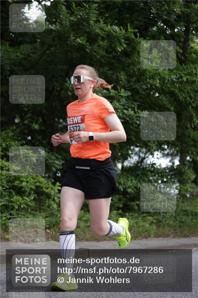 15.06.2025 - REWE Women's Run Jannik Wohlers http://msf.ph/oto/7967286 15.06.2025 10:02:16 Laufen 5372 meine-sportfotos.de