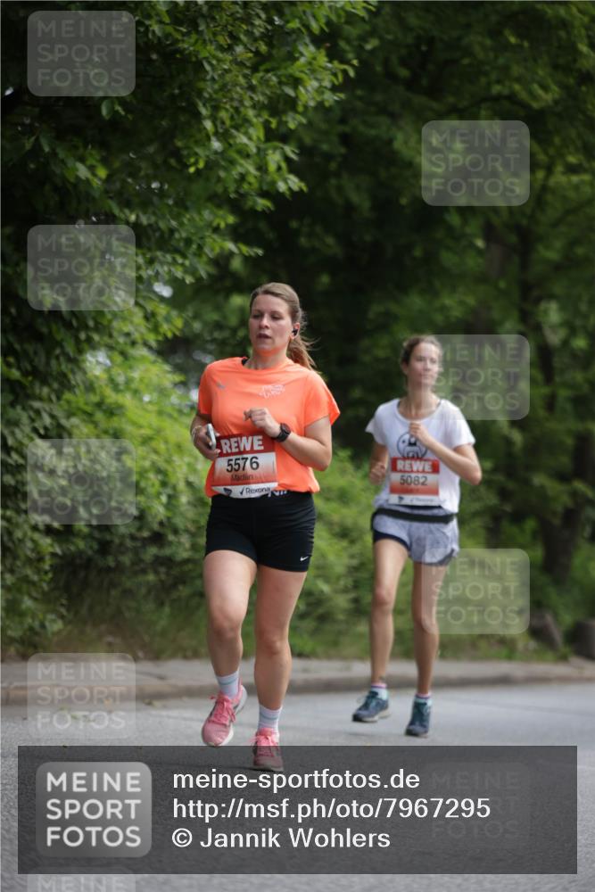 15.06.2025 - REWE Women's Run Jannik Wohlers http://msf.ph/oto/7967295 15.06.2025 10:02:20 Laufen 5576, 5082 meine-sportfotos.de